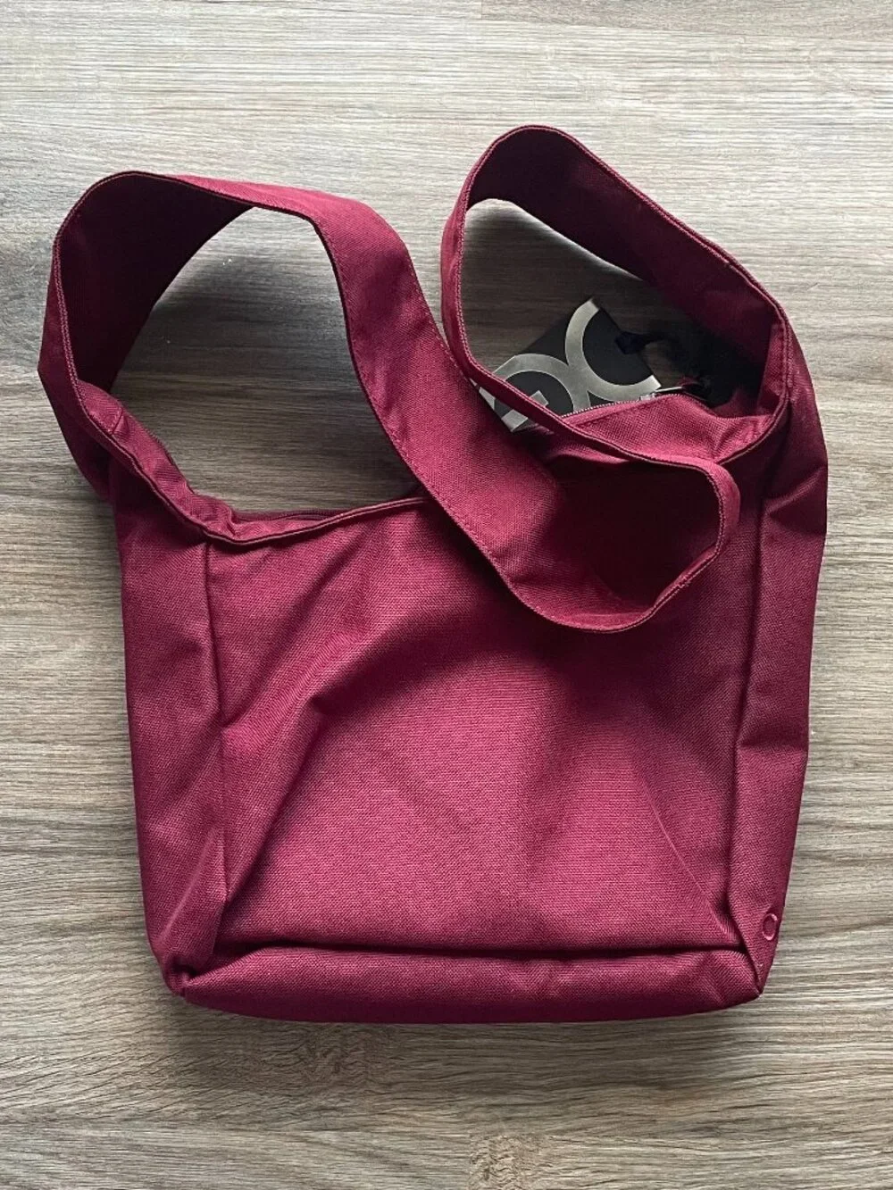 OGIO Brooklyn Burgundy Handbag Padded Tablet Holder & Shoulder Bag $29